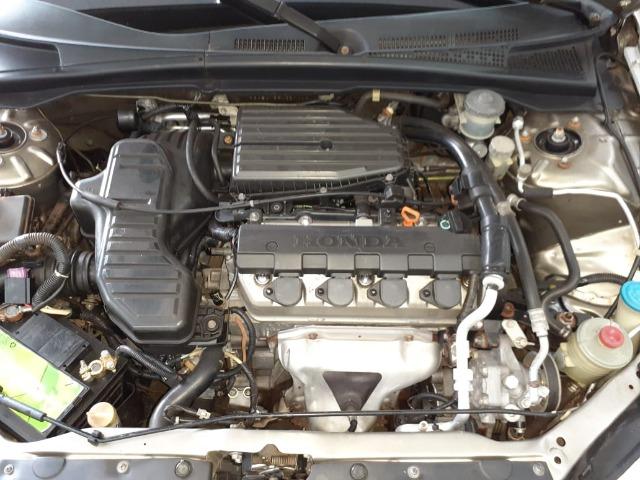 Honda Civic Sedan LX 1.7 16 V 115 CV Mec Dourado - Foto 9