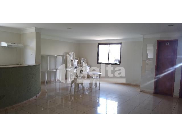 Apartamento para alugar com 3 dormitórios em Saraiva, Uberlândia cod:605513 - Foto 15