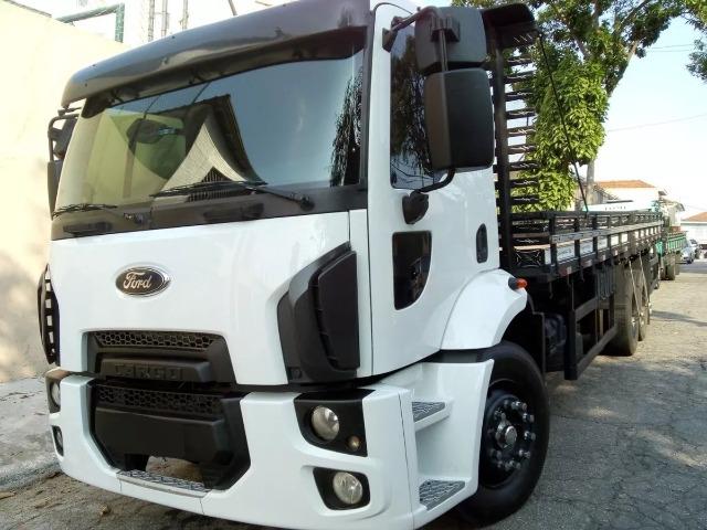 Ford Cargo 2429