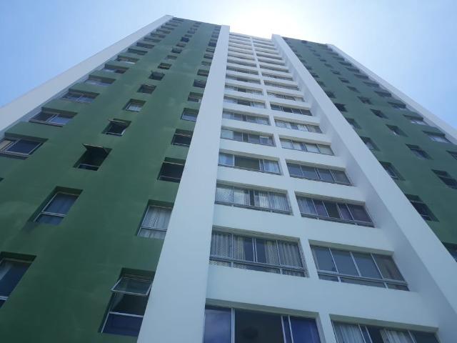 3/4 sendo 1 suíte, 82m², nascente, 1 vaga, localizado no Garcia