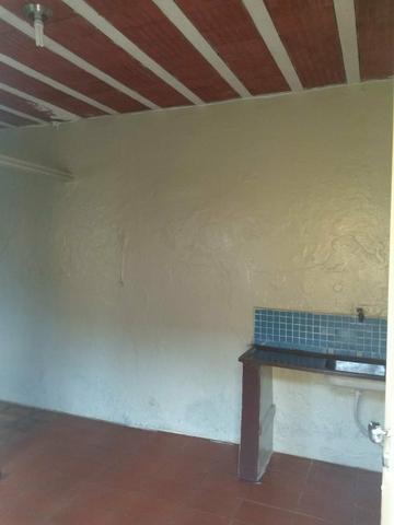 Aluga casa moça ou senhora celular - Foto 2