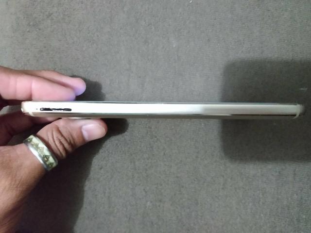 Vendo moto G5s dourado semi novo - Foto 4