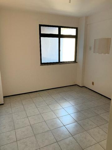 Apartamento no Cocó com 3 quartos + dependência de empregada - Foto 12