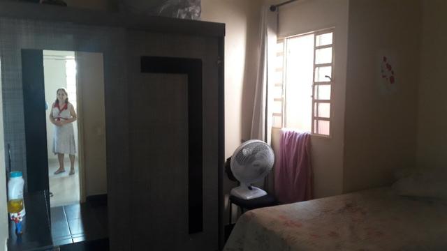 Sobrado de 240 m² construído e dividido - Foto 12