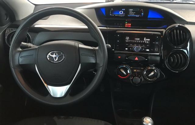 Etios hatch X 1.3 2017 com 38mil KM Semi novo e Impecável - Foto 6