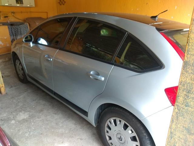 Vendo ou troco Citroen C4 Hatch 1.6 Manual com GNV