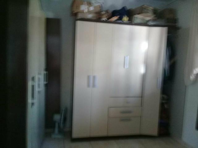 VENDE SE casa enorme aceito troca e proposta a metade em dinheiro - Foto 10