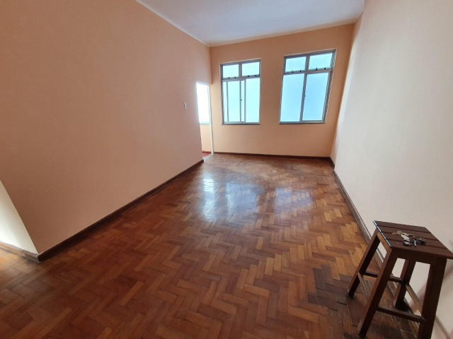 Barra.Jardim Brasil.AP 2/4 com 90 m2,dependencia.Segundo Andar.Bem Localizado.R$ 244.999 - Foto 3