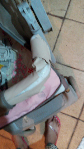 Carrinho de bebe menina - Foto 5