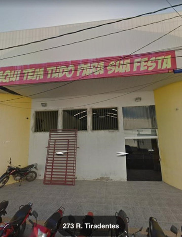 Aluga-se Prédio comercial no centro