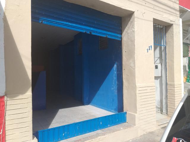 Ponto comercial na rua Arauá