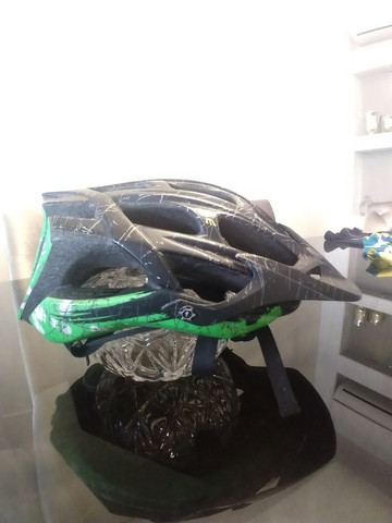 Bicicleta Scott + capacete Specialized - Foto 4