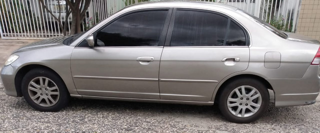 Civic dourado 2005 4 p completo