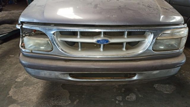 Grade frontal Explorer 97