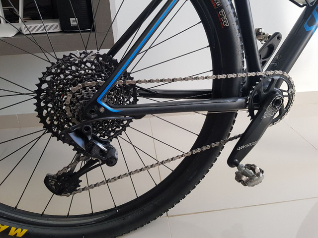 Bike Specialized Épic Carbon 29 M c/NF 10-50 - Foto 4