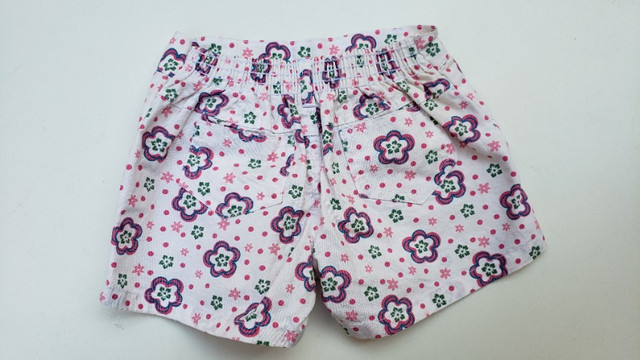 Conjunto infantil menina: short rosa florido e blusa branca hello love tamanho 4 - Foto 4