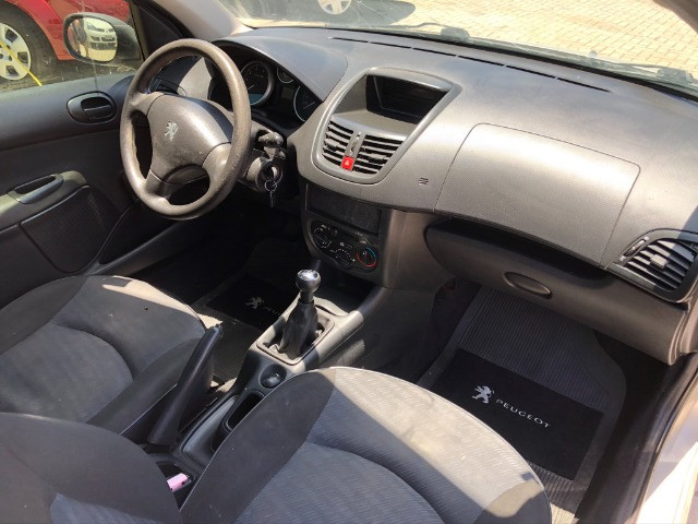 Peugeot 207 2010 parcelas R$399,00 ao mês - Foto 5
