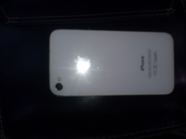 IPhone 4 + carregador por 400,00 - Foto 2