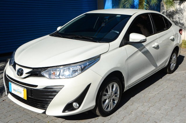 TOYOTA YARIS SEDAN 1.5 XL FLEX AUTOMATICO BRANCO 2020