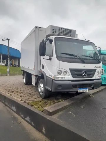 Mercedes Benz Accelo 1016