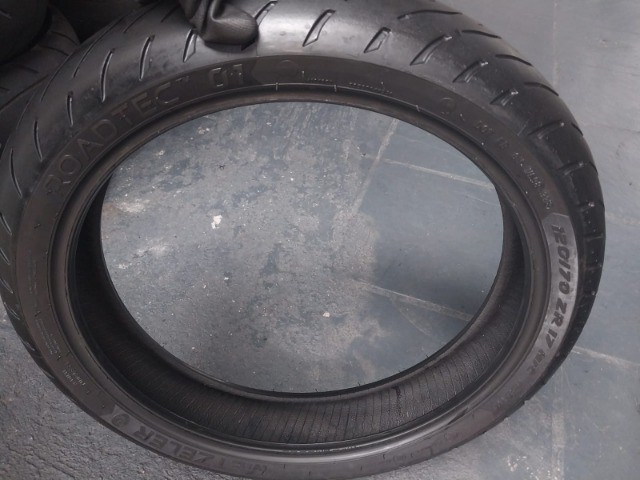 pneu usado metzeler roadtec 01 120/70-17 - Foto 3