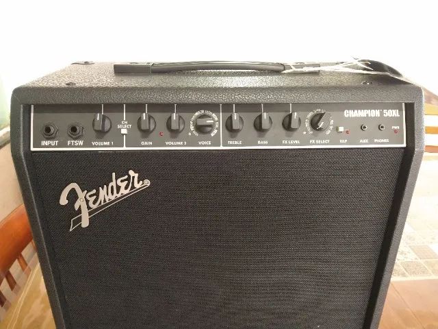 Amplificador De Guitarra Fender Champion 50xl Cor Preto 110V