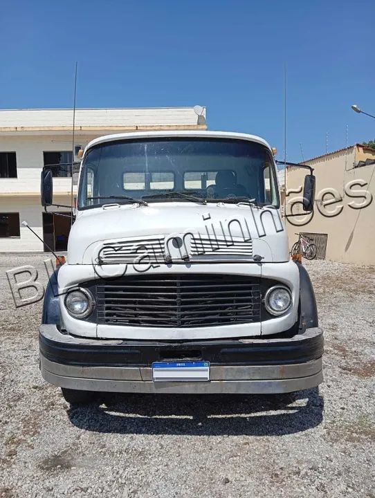 MB 1113 , ano 1977, Truck , carroceria de madeira  - Foto 2