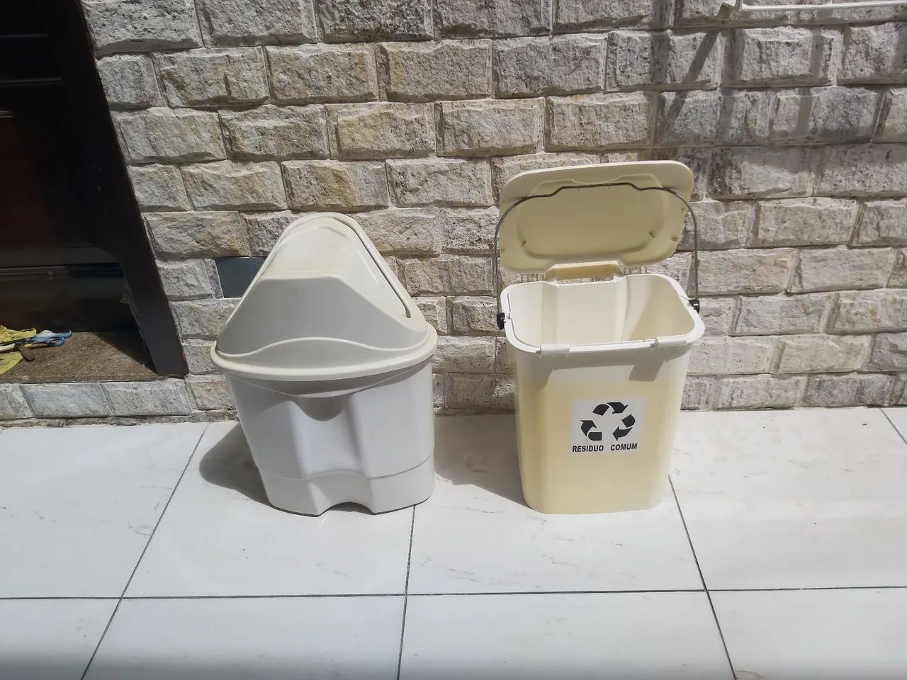 Lixeira 60 Litros 