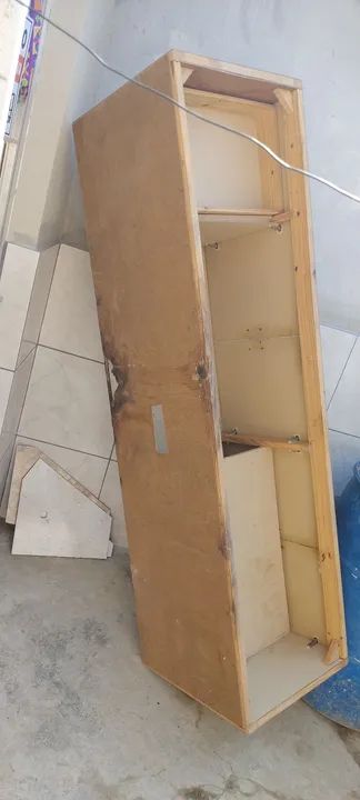Armario no estado das fotos sem tampo e sem pés  - Foto 6