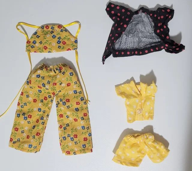 3 roupas conjuntos da Barbie feitas a mão - VER DESCRIÇÃO