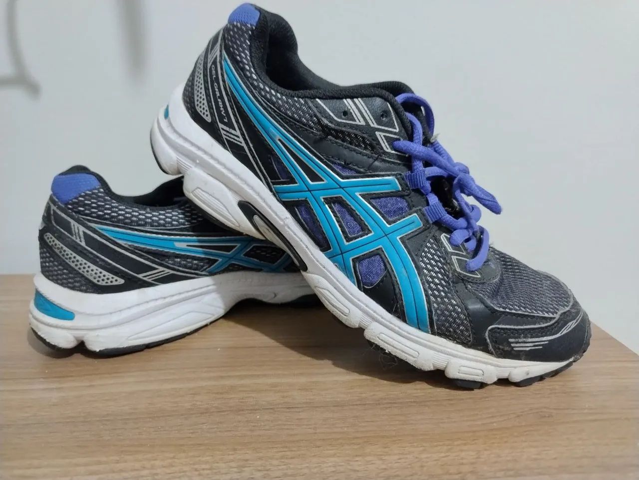 Tenis Asics gel Galaxy 7 original 36 pouco uso Calcados Centro Curitiba 1318526173 OLX