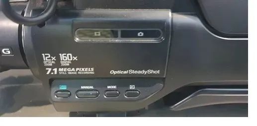 Filmadora Sony Mc 2000 hd 60g + case+ baterias - Foto 3