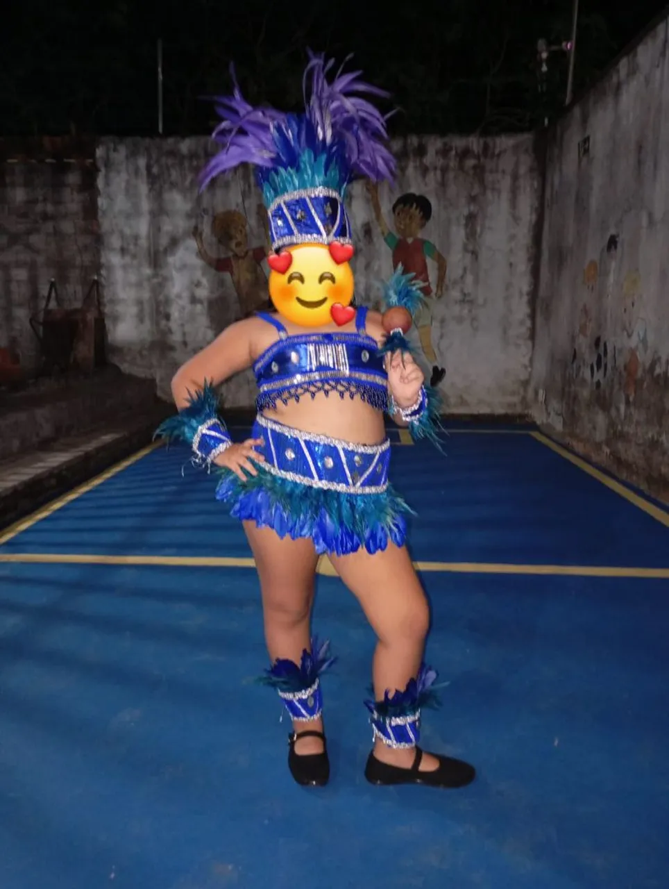 Roupa de índia com acessórios