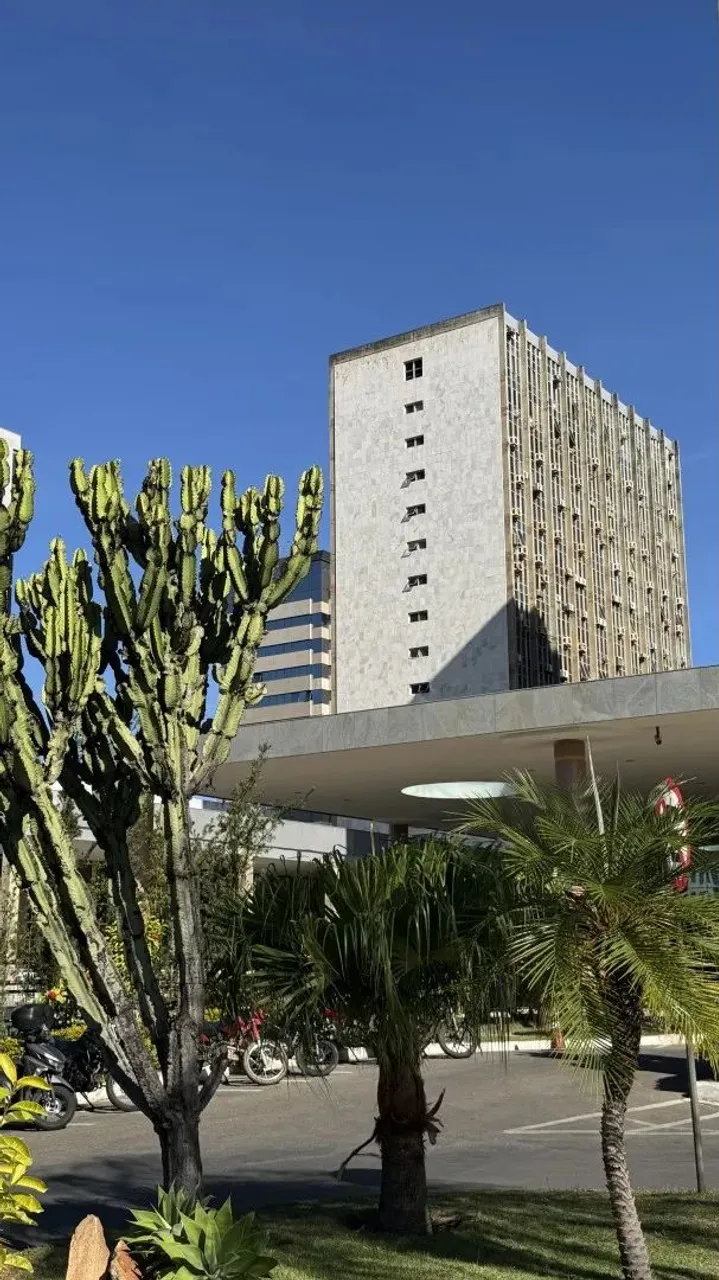 Oportunidade imperdível no Coração de Brasilia, Sala dupla de luxo, com opção mobiliada, n