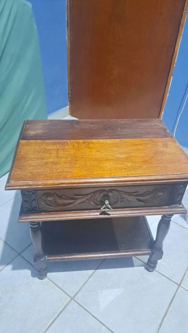 Escrivaninha antiga64330588508674121