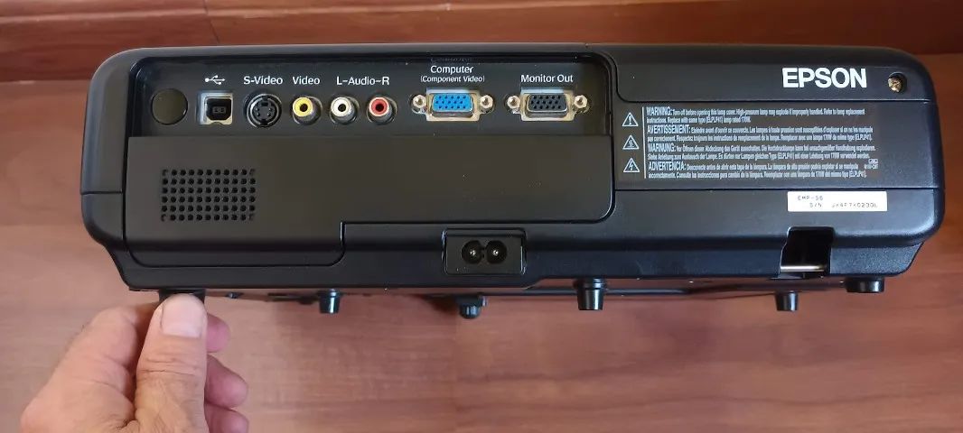 Epson S5 Projetor com Defeito Apenas Para Peça Preto (Usado)64595549164929122