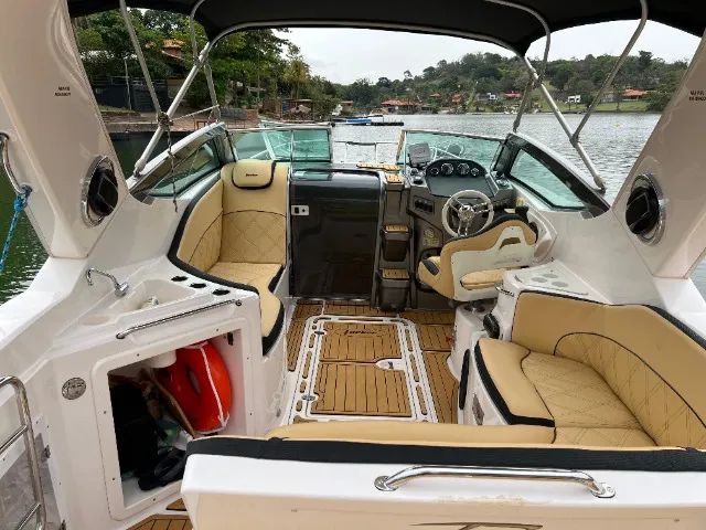 Lancha Focker 265 Cabinada com motor Mercruiser 300 HP - Foto 7