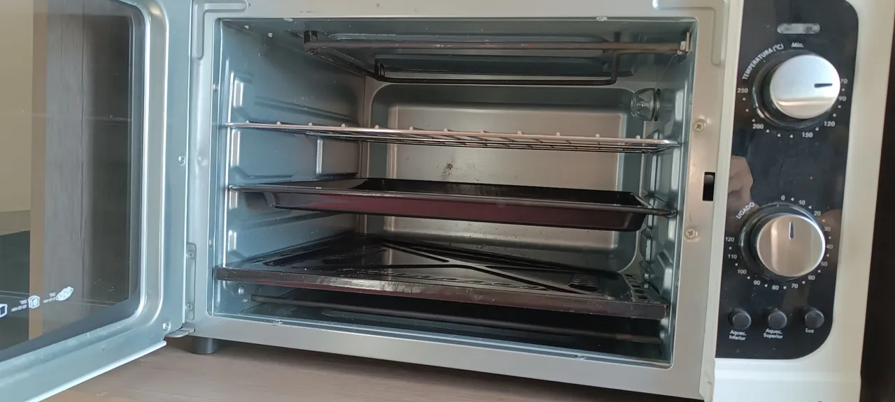 13Forno Elétrico Compacto - Ideal para sua cozinha!