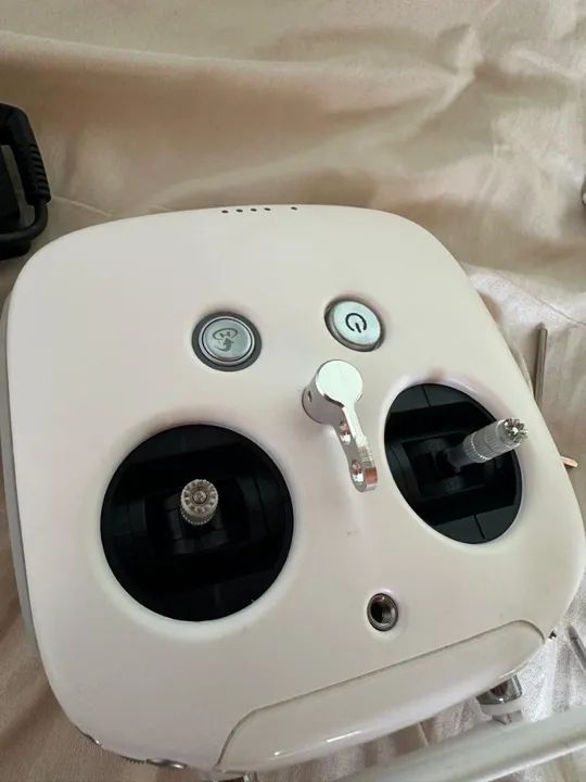 Drone DJI Phantom 3 profissional com três baterias - Foto 3