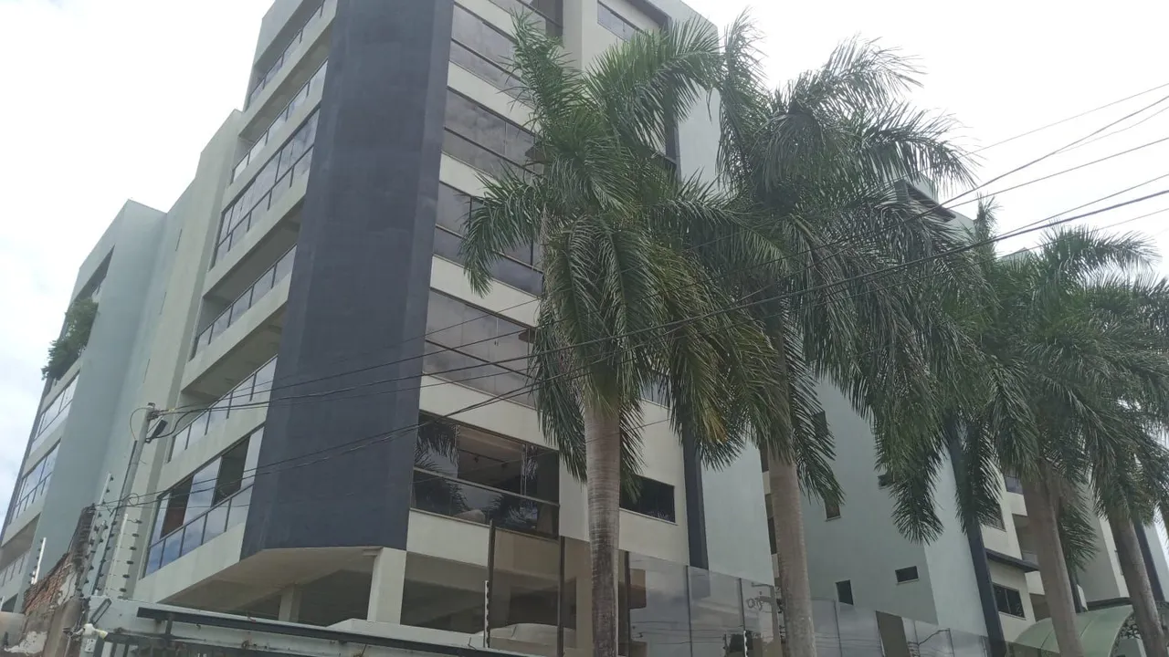 Vendo apt tamanho casa próximo ao Shoping