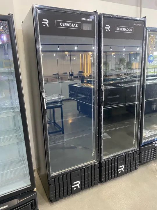 Expositor cervejeira - 570 litros - Total black - Pronta entrega 