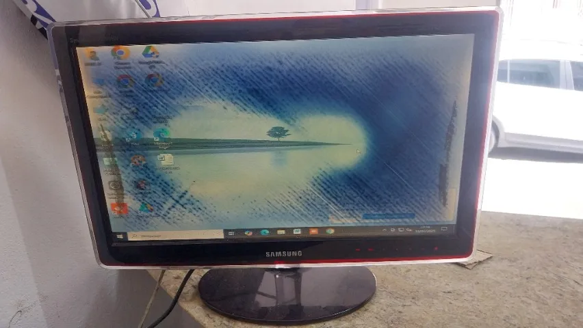 Monitor Tv 22 Samsung Defeito Na Tela