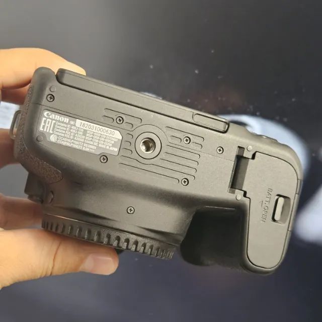 Camera DSLR Canon 77D - Corpo - Foto 5