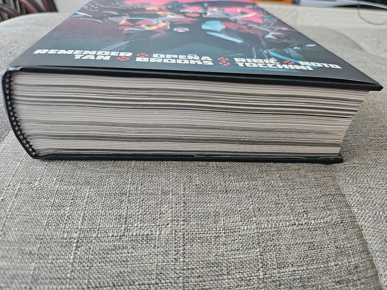 A Fabulosa X-Force Omnibus - Rick Remender - Edição Esgotada - Foto 2