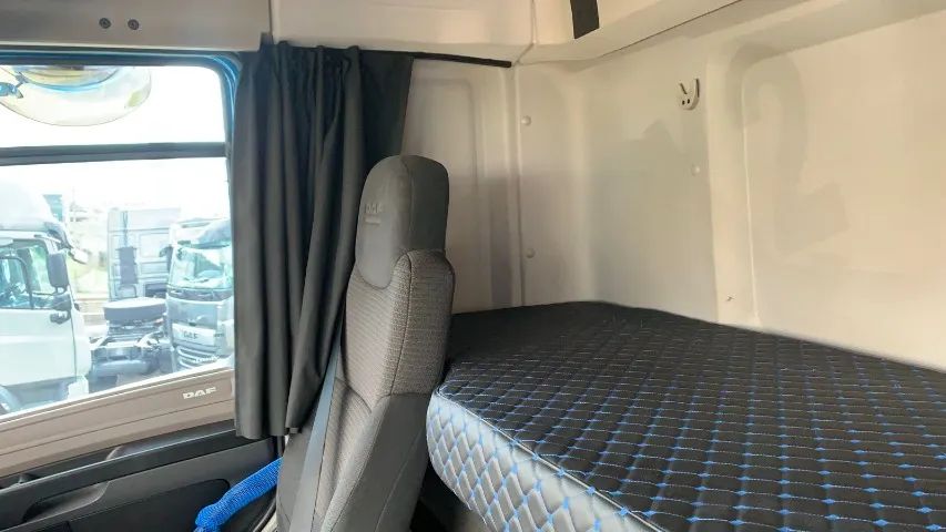 DAF CF FAC 310 8X2 Space Cab 2023/2024 - Foto 14