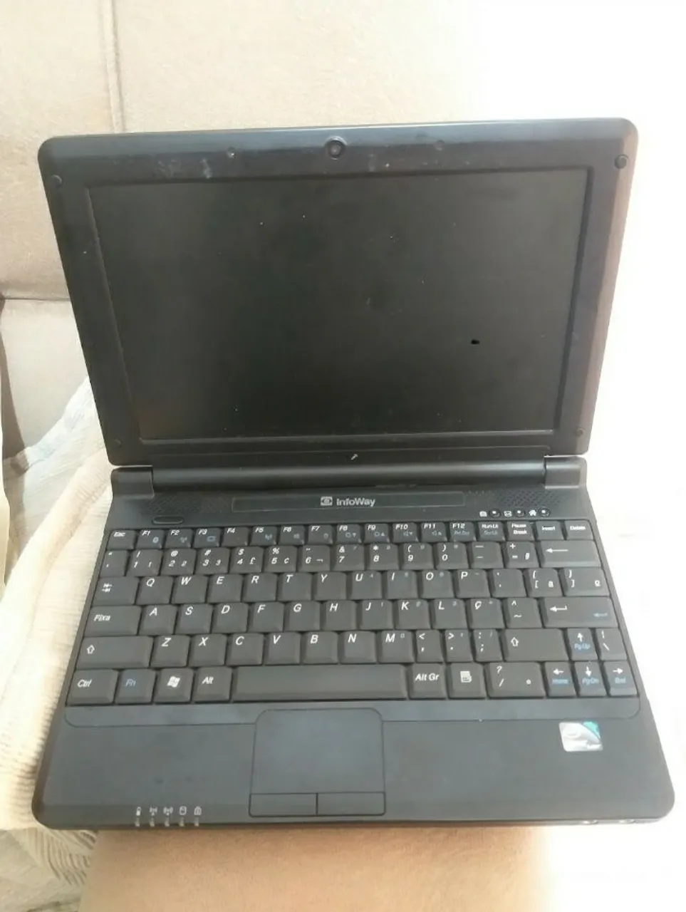 Notebook InfoWay - Ideal para estudos e trabalho