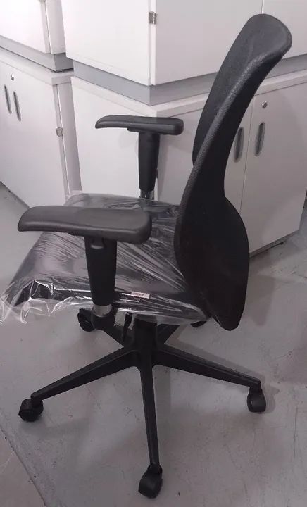 Cadeira de Escritório Tela Mesh Ricco - Foto 3