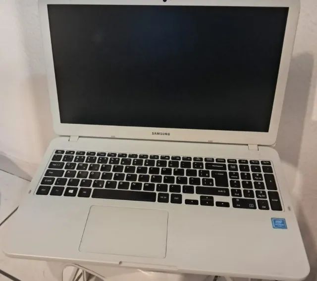 Notebook Samsung Book Intel Celeron Dual Core, 4GB, 500GB, Tela 15.6. Full HD