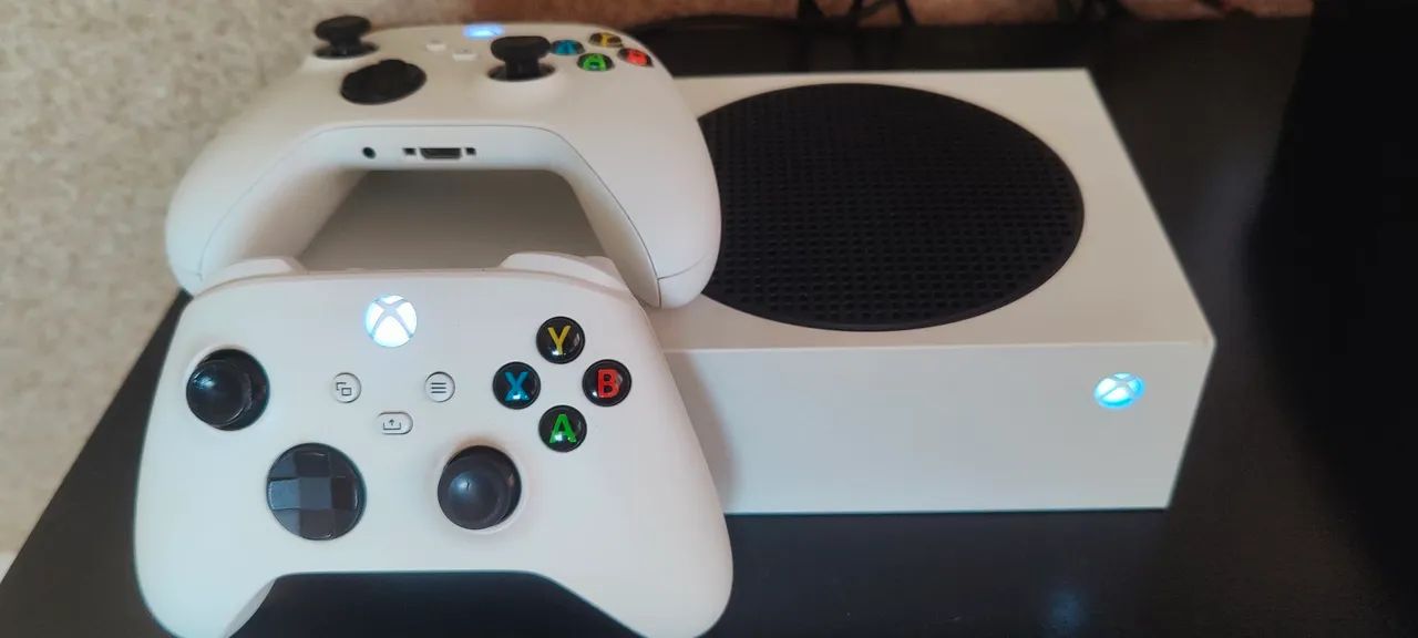 Xbox Series S com 2 Controles - Foto 5