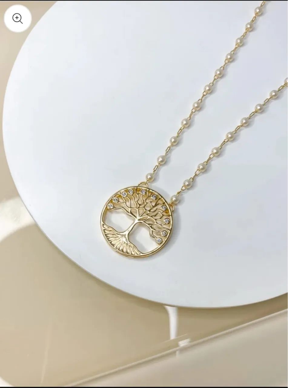 Colar de perolinhas com árvore da vida 